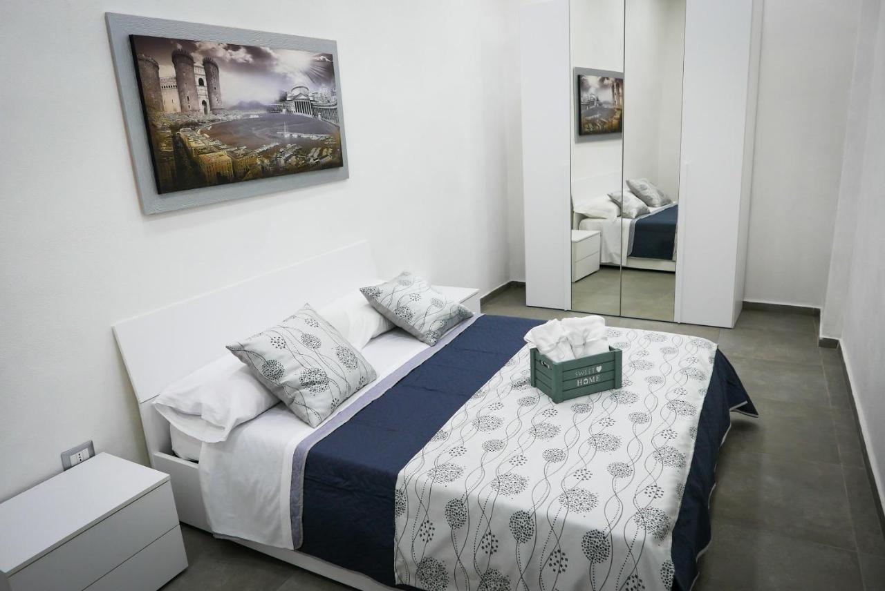 Villa Holiday House Toto à Naples Extérieur photo